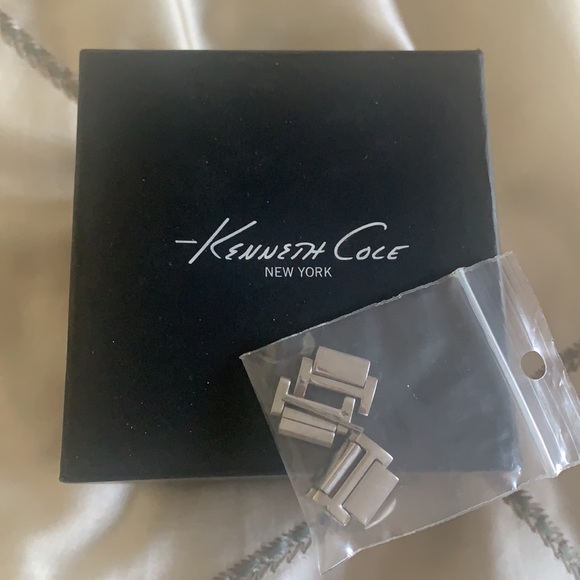 Kenneth Cole watch - Picture 2 of 3